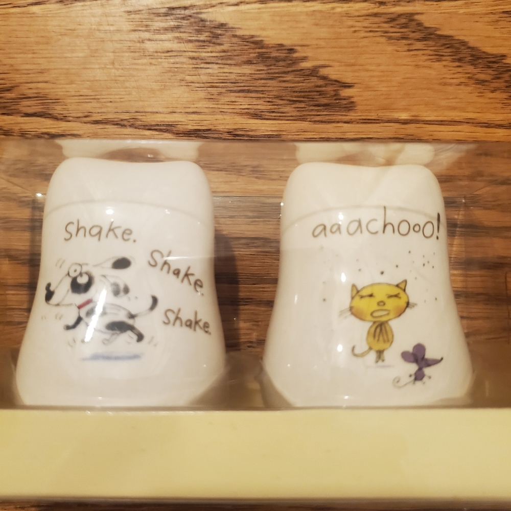 Hallmark Dog And Cat Salt And Pepper Shakers